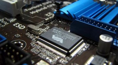 High-tech Russian 2025 mining rig with advanced cooling